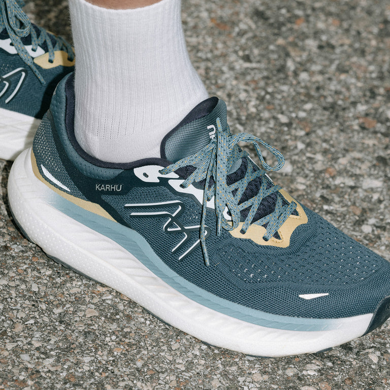 second-Karhu-Mestari-Run-2.0-Vintage-Indigo-Bamboo-F105019-Post-6_768x